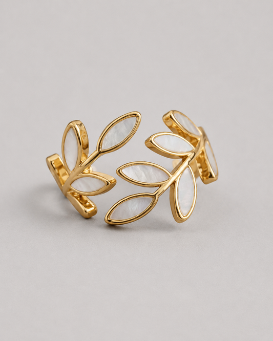 ALBA| Anillo con Hoja y Ópalo Blanco