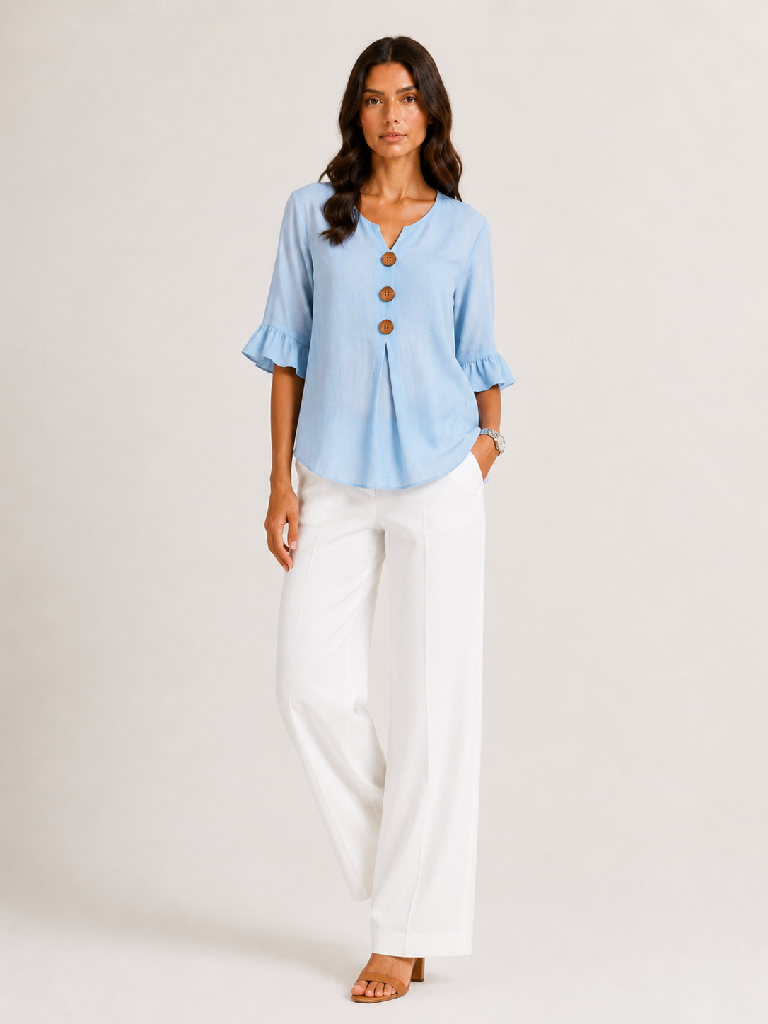 AURA | BLUSA CON BOTONES Y VOLANTES