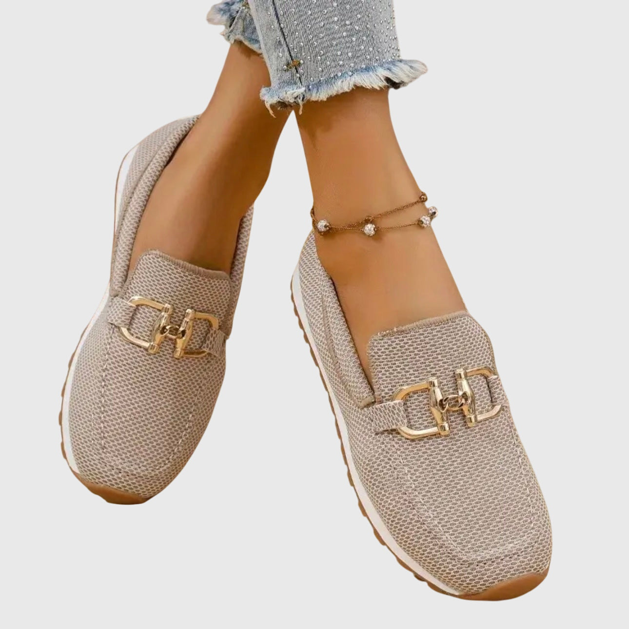 Lilou – La elegancia en cada paso ✨